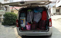 <b>杭州搬家公司面包車(chē)搬運</b>
